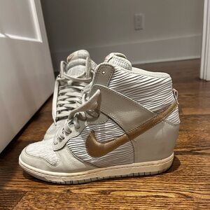 Nike off white/gray womens sneakers wedges, size 9.5